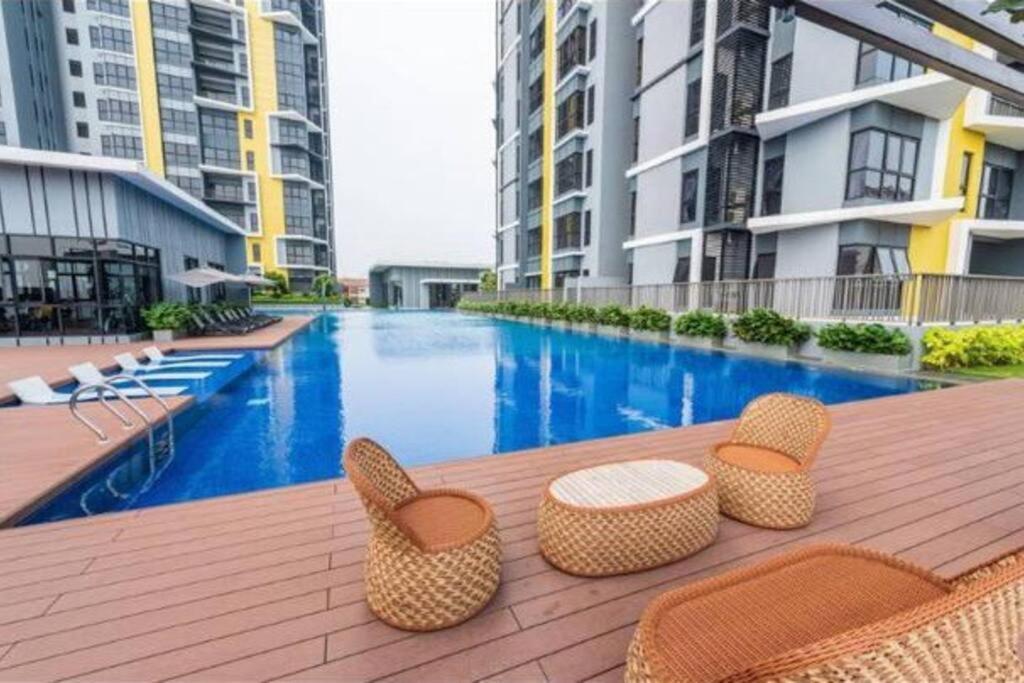 Cozy Mayfair Homestay Puchong Exterior photo